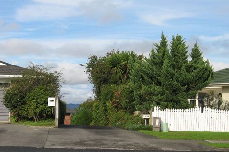 Photo of property in 2/84 Bradbury Road, Botany Downs, Auckland, 2010