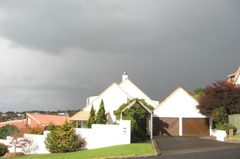 Photo of property in 69 Haseler Crescent, Howick, Auckland, 2014