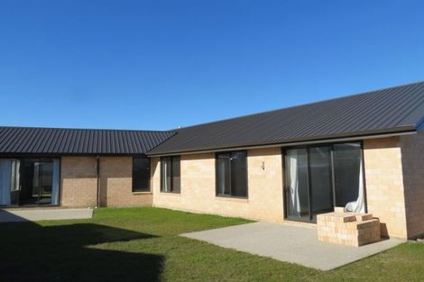 Photo of property in 8 Crabbe Place, Cromwell, 9310