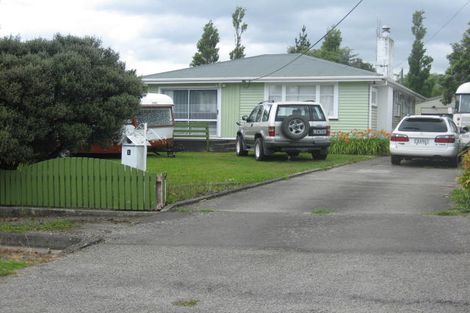 Photo of property in 1 Crewe Street, Pahiatua, 4910