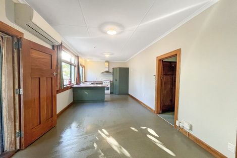 Photo of property in 215 College Street, West End, Palmerston North, 4412