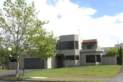 Photo of property in 61 Marina View Drive, West Harbour, Auckland, 0618