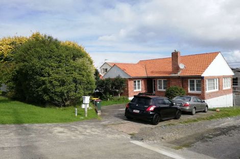 Photo of property in 22 Dallinghoe Crescent, Milford, Auckland, 0620