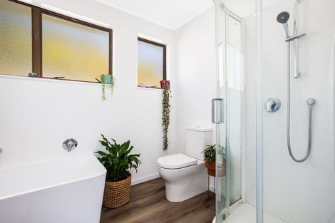 Photo of property in 37 Beaumaris Crescent, Ascot Park, Porirua, 5024