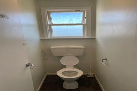 Photo of property in 39 Baylands Drive, Newlands, Wellington, 6037