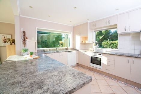Photo of property in 113 Field Way, Waikanae Beach, Waikanae, 5036