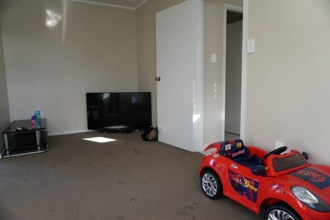 Photo of property in 1/207 Bucklands Beach Road, Bucklands Beach, Auckland, 2012