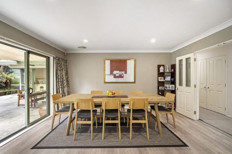 Photo of property in 27 Hogarth Rise, West Harbour, Auckland, 0618