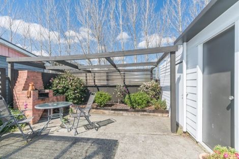 Photo of property in 66 Hillcrest Drive, Kelvin Grove, Palmerston North, 4414