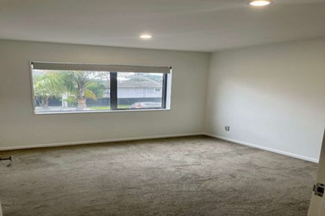 Photo of property in 43 Renata Crescent, Te Atatu Peninsula, Auckland, 0610