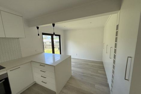 Photo of property in 20b Regency Place, Sunnynook, Auckland, 0632