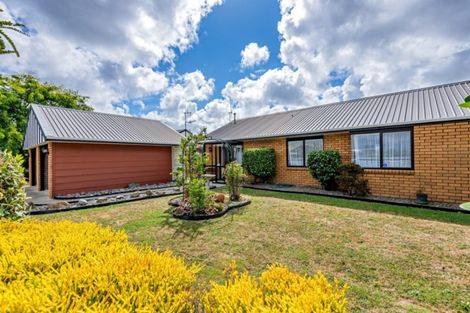 Photo of property in 25 Colonial Place, Kelvin Grove, Palmerston North, 4414