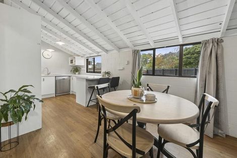 Photo of property in 5a Tapestry Grove, Silverstream, Upper Hutt, 5019