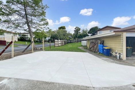 Photo of property in 15 Pisces Road, Glen Eden, Auckland, 0602