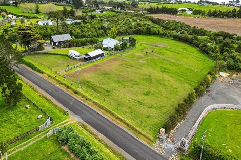 Photo of property in 42 Boyd Road, Clarks Beach, Pukekohe, 2679