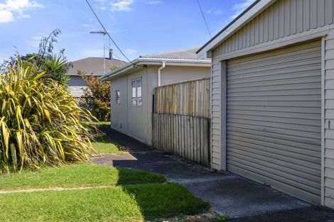 Photo of property in 51a Richmond Street, Waitara, 4320