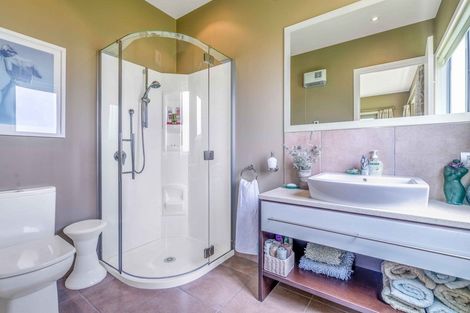 Photo of property in 40 Breaksea Street, Te Anau, 9600