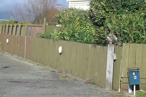 Photo of property in 6 Arnold Grove, Paraparaumu Beach, Paraparaumu, 5032