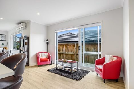 Photo of property in 28 Nellie Drive, Kumeu, 0810