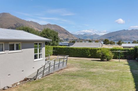 Photo of property in 135 Upton Street, Wanaka, 9305