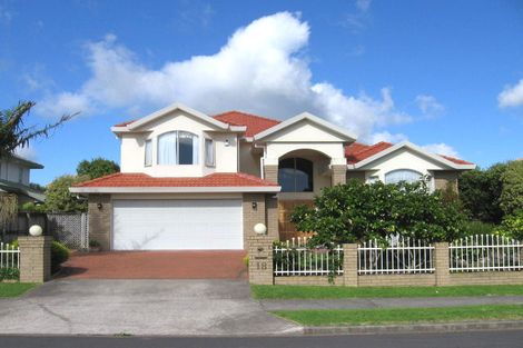 Photo of property in 18 Sandalwood Place, Somerville, Auckland, 2014