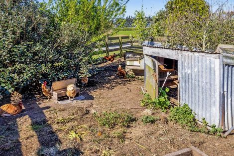 Photo of property in 5674 Mountain Road, Normanby, Hawera, 4673