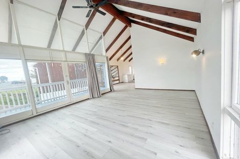 Photo of property in 2/22 Craig Road, Milford, Auckland, 0620