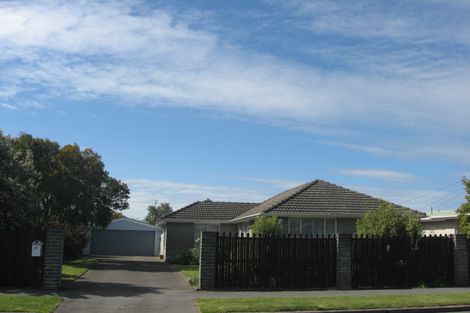 Photo of property in 58 Martbern Crescent, Bishopdale, Christchurch, 8053
