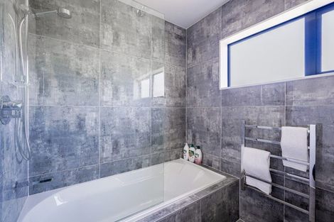 Photo of property in 2/26 Long Bay Drive, Torbay, Auckland, 0630