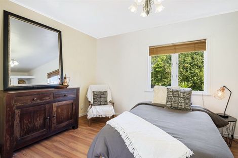 Photo of property in 1/129 Edmonton Road, Te Atatu South, Auckland, 0610