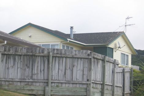 Photo of property in 62 Ashton Fitchett Drive, Brooklyn, Wellington, 6021