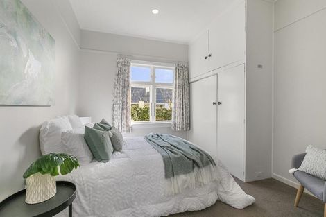 Photo of property in 6b Wai-iti Crescent, Woburn, Lower Hutt, 5010