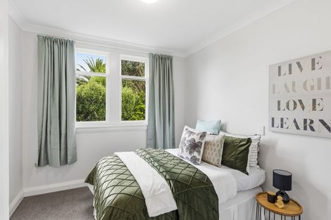 Photo of property in 15 Golf Road, Paraparaumu Beach, Paraparaumu, 5032