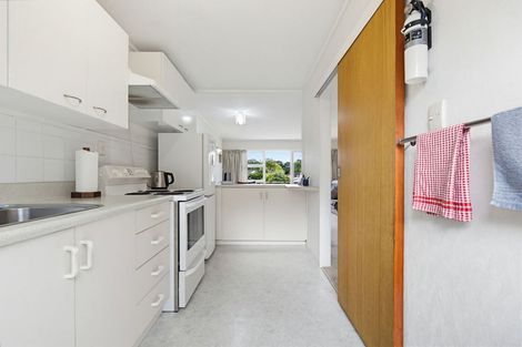 Photo of property in 10/16 Willerton Avenue, New Lynn, Auckland, 0600