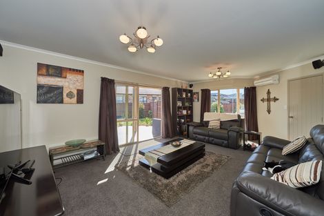 Photo of property in 25 Masefield Terrace, Kelvin Grove, Palmerston North, 4414