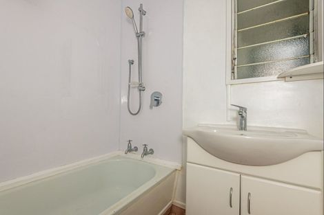 Photo of property in 48 Taumaihi Street, Bulls, 4818