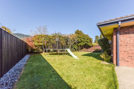 Photo of property in 20 Woodstock Place, Stoke, Nelson, 7011