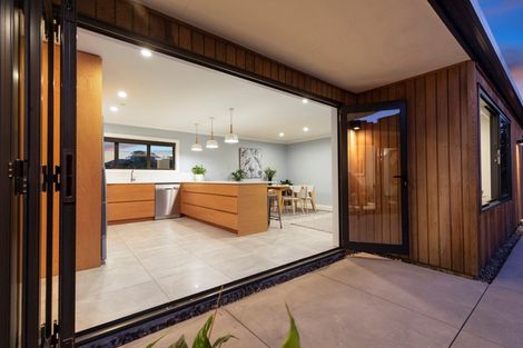 Photo of property in 39 Golf Road, Mount Maunganui, 3116