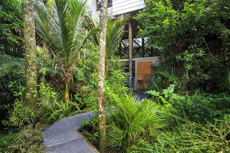 Photo of property in 1/51 Roberts Road, Glenfield, Auckland, 0629