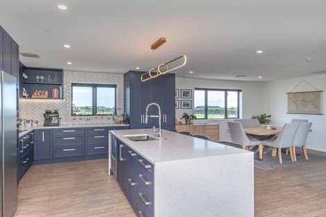 Photo of property in 28 Oriwa Lane, Levin, 5571