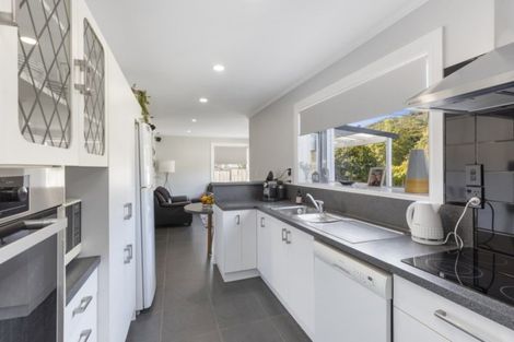 Photo of property in 1312 High Street, Taita, Lower Hutt, 5011