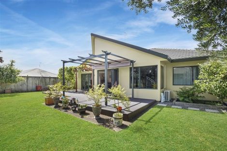 Photo of property in 13 Buckingham Place, Rototuna North, Hamilton, 3210