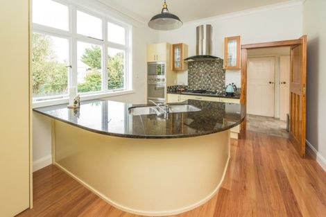 Photo of property in 12 Cambridge Street, Gonville, Whanganui, 4501