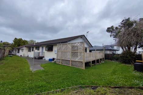 Photo of property in 47 Meadowood Drive, Unsworth Heights, Auckland, 0632