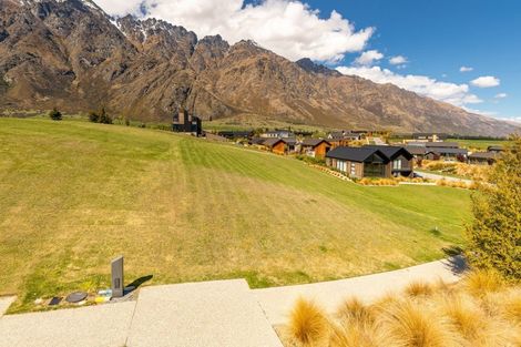 Photo of property in 33 Cappie Drive, Jacks Point, Queenstown, 9371