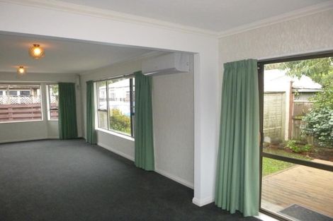 Photo of property in 85a Cambridge Terrace, Waterloo, Lower Hutt, 5011