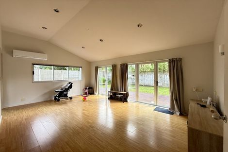 Photo of property in 10a Olwyn Place, Greenhithe, Auckland, 0632