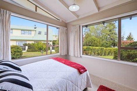 Photo of property in 22 Angela Place, Kinloch, Taupo, 3377