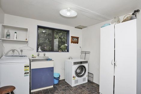 Photo of property in 1000 Lochiel-branxholme Road, Branxholme, Invercargill, 9874