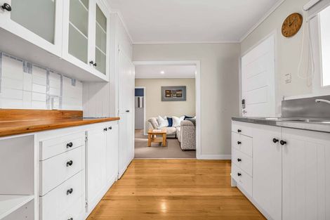 Photo of property in 9 Cooper Avenue, Holdens Bay, Rotorua, 3010